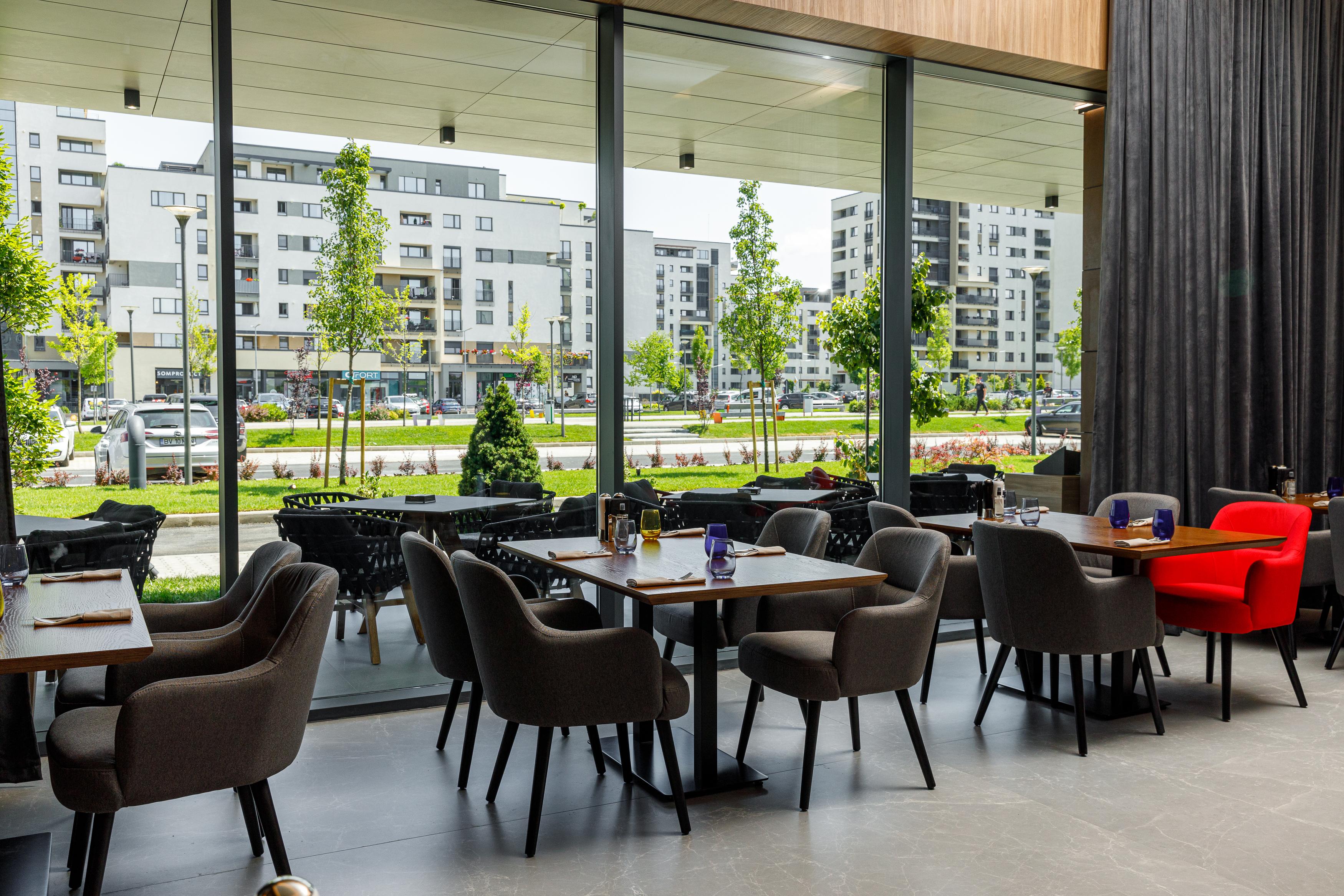 Qosmo Brasov Hotel Экстерьер фото